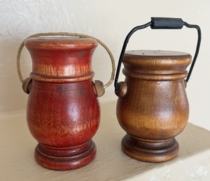 Pair Of Early American Treen Peaseware Turned Wood Spice Pots Lids Handles