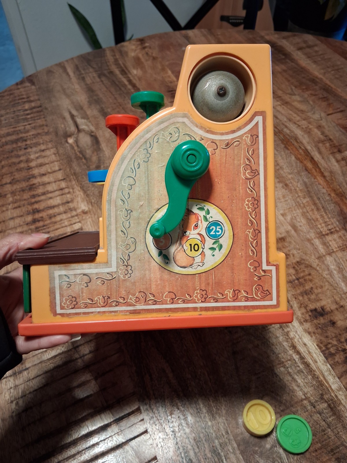 как выглядит Vintage 1974 Fisher Price Toy Cash Register 926 W 2 Coins Works Bell Rings фото