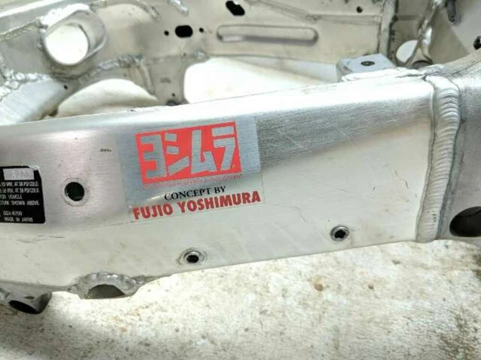 01-03 Suzuki GSXR 750 Main Frame Chassis STRAIGHT SLVG - Image 3 of 4