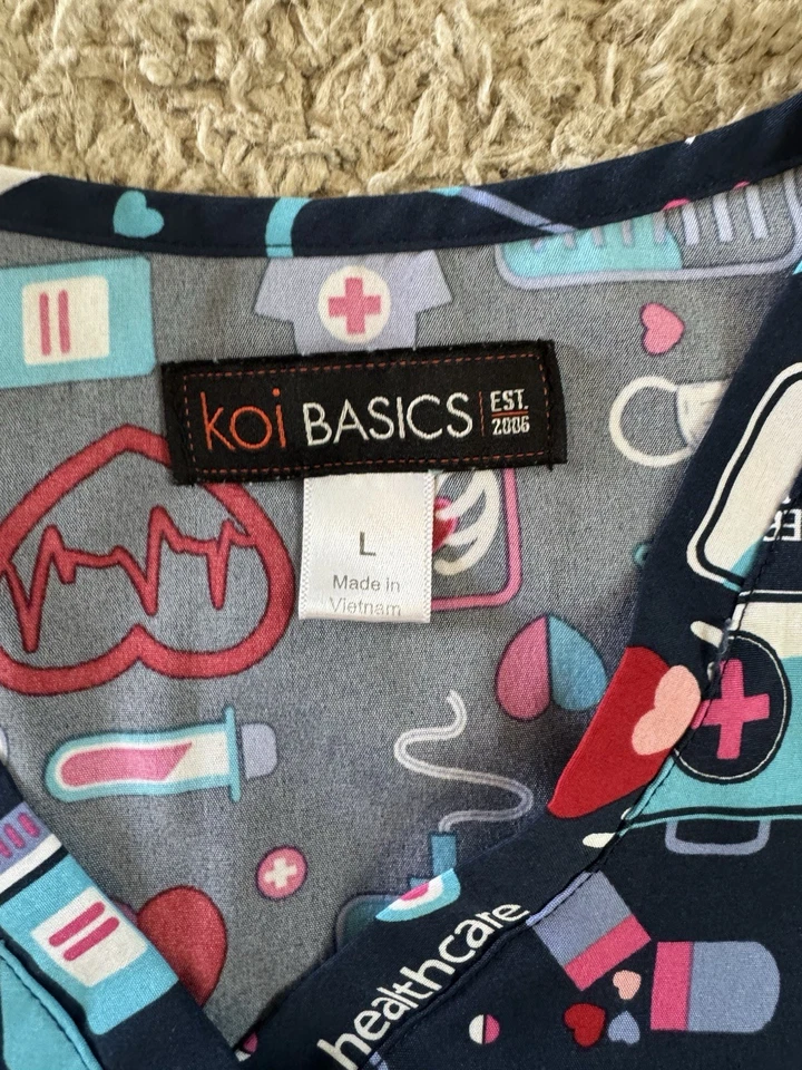 Women’s Koi Basics Nurses Scrubs Top Size L Supplies - Image 3 of 4