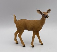 Schleich WHITE TAILED DEER DOE Adult Female Figure 2013 Retired 14710