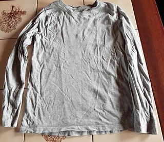 Jungen – Langarm Shirt – grau – H&M – Gr. 134/140