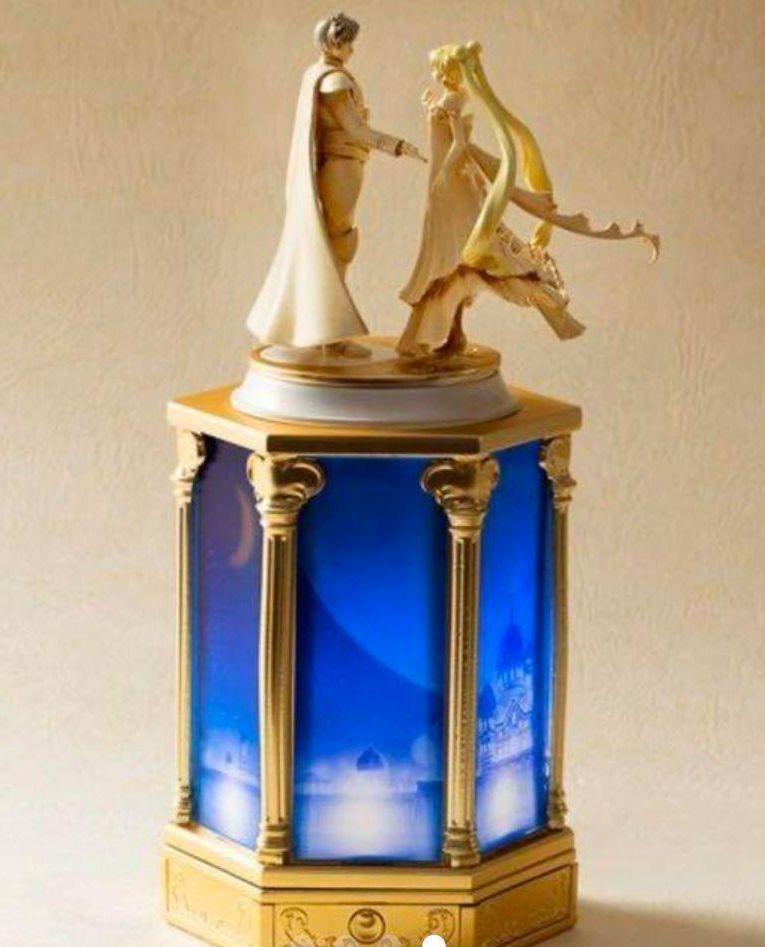 Sailor moon Tuxedo Mirage Memorial Ornament Music Box Proplica W/T