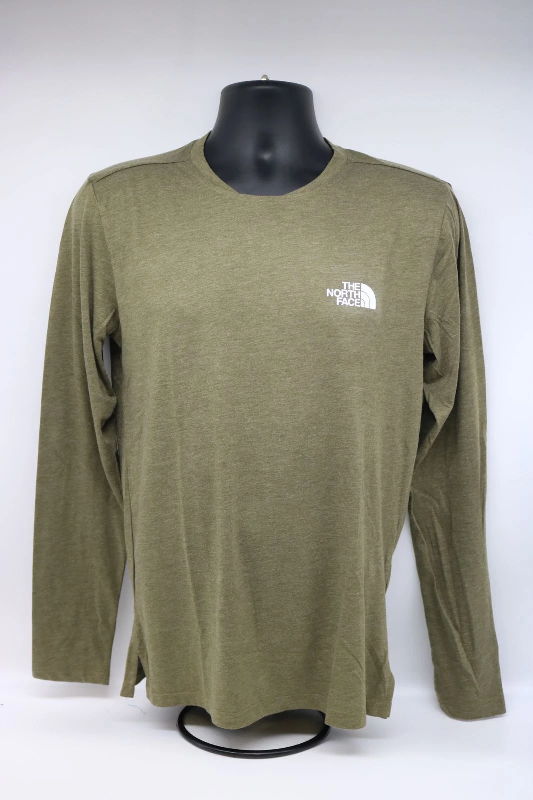 The North Face Men Wander Long Sleeve Casual Shirt 1011
Opens in a new window or tab