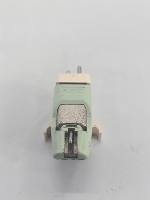 Adc Q321 Cartridge And Original Stylus