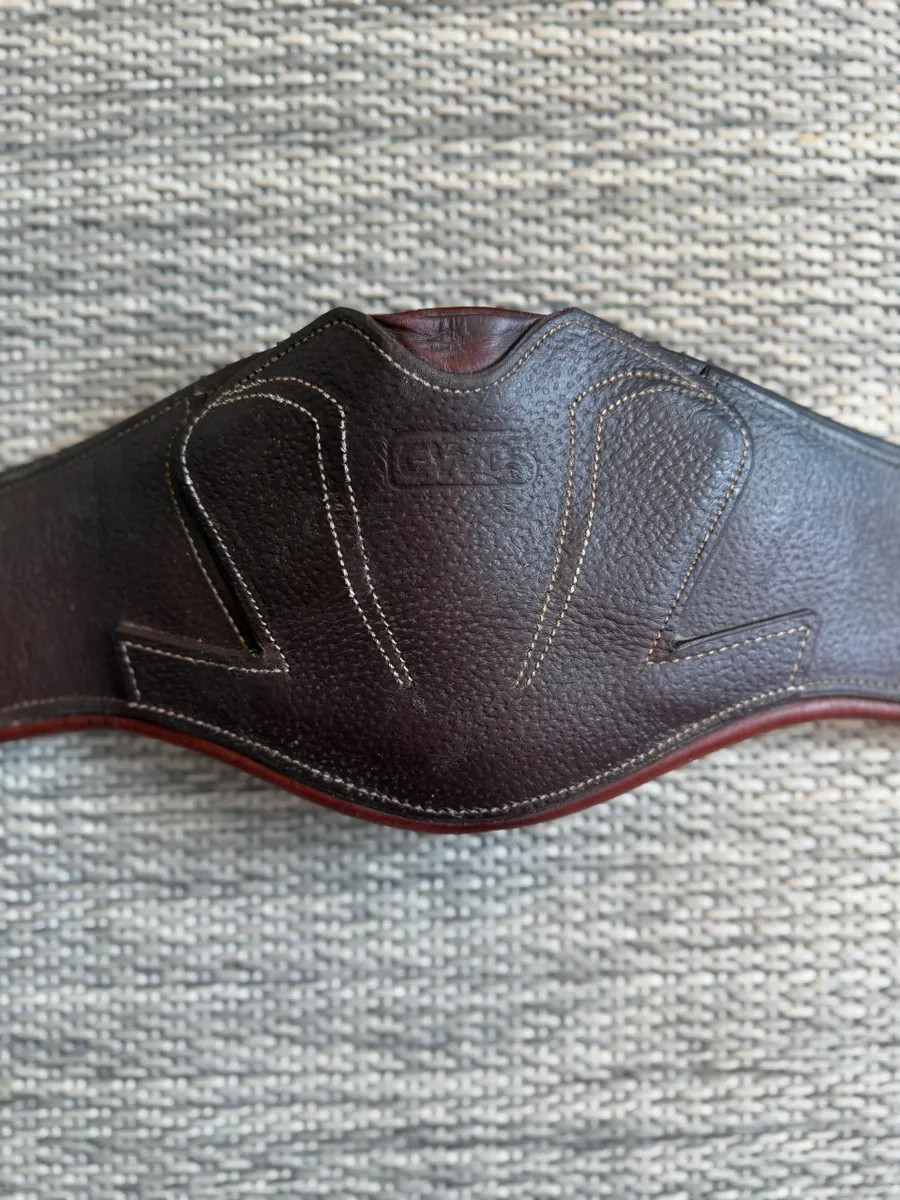 60" CWD Brown Mademoiselle Anatomical Jump Girth Excellent Condition