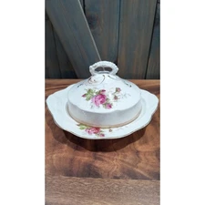 698. Cottage Core Covered Dish Roses and Gold Trim 