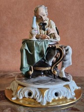 Statuina Capodimonte “Studioso al tavolo” – Marchio N coronata – Porcellana,...