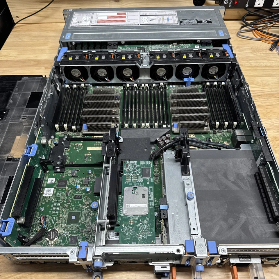 Dell PowerEdge R740XD Rack Server 2x 6130 Rails & Cable Arm Included - Image 4 of 4