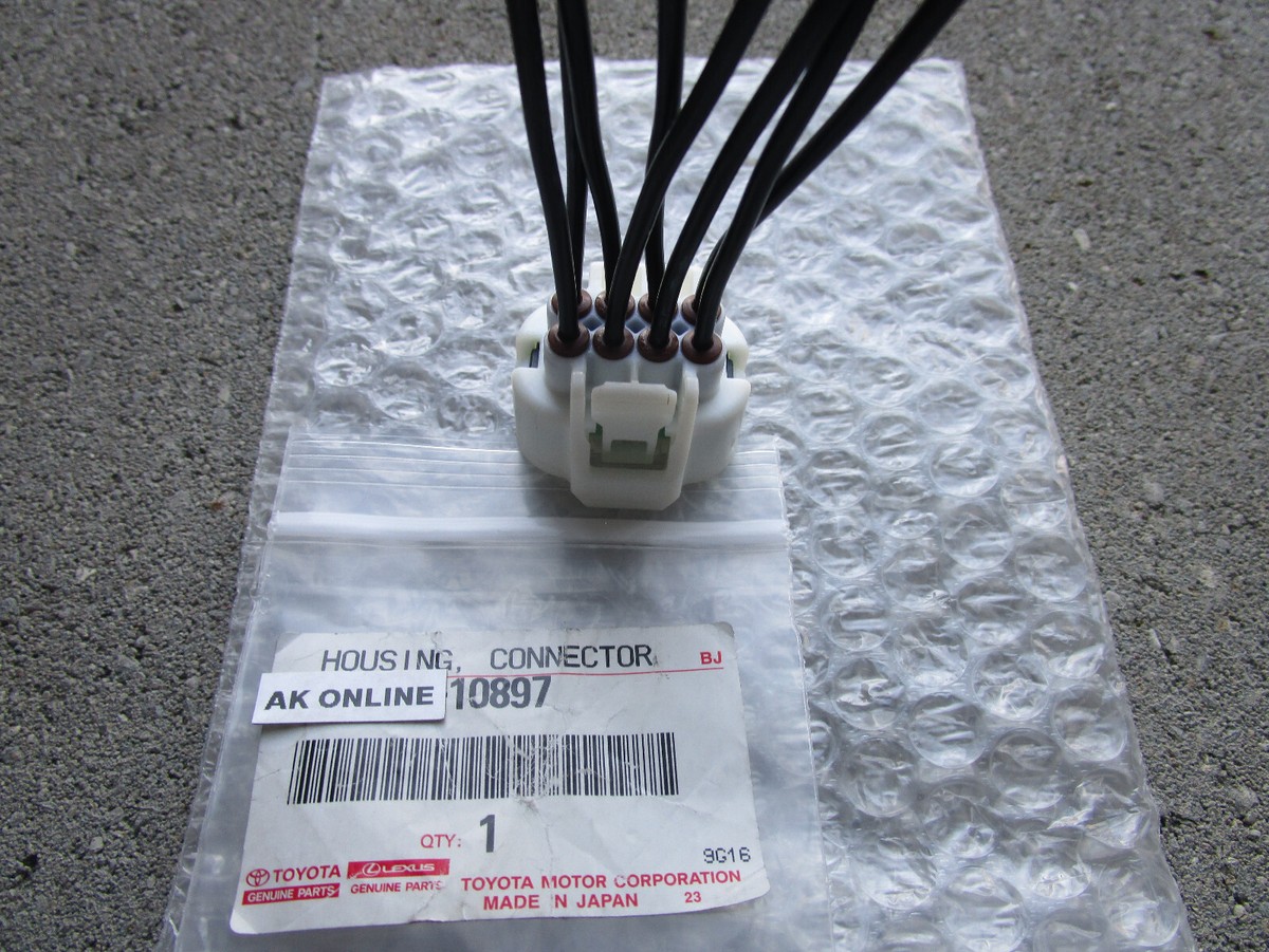 Toyota Lexus 8 Pin Wire Pigtail Housing Connector OEM | 12V