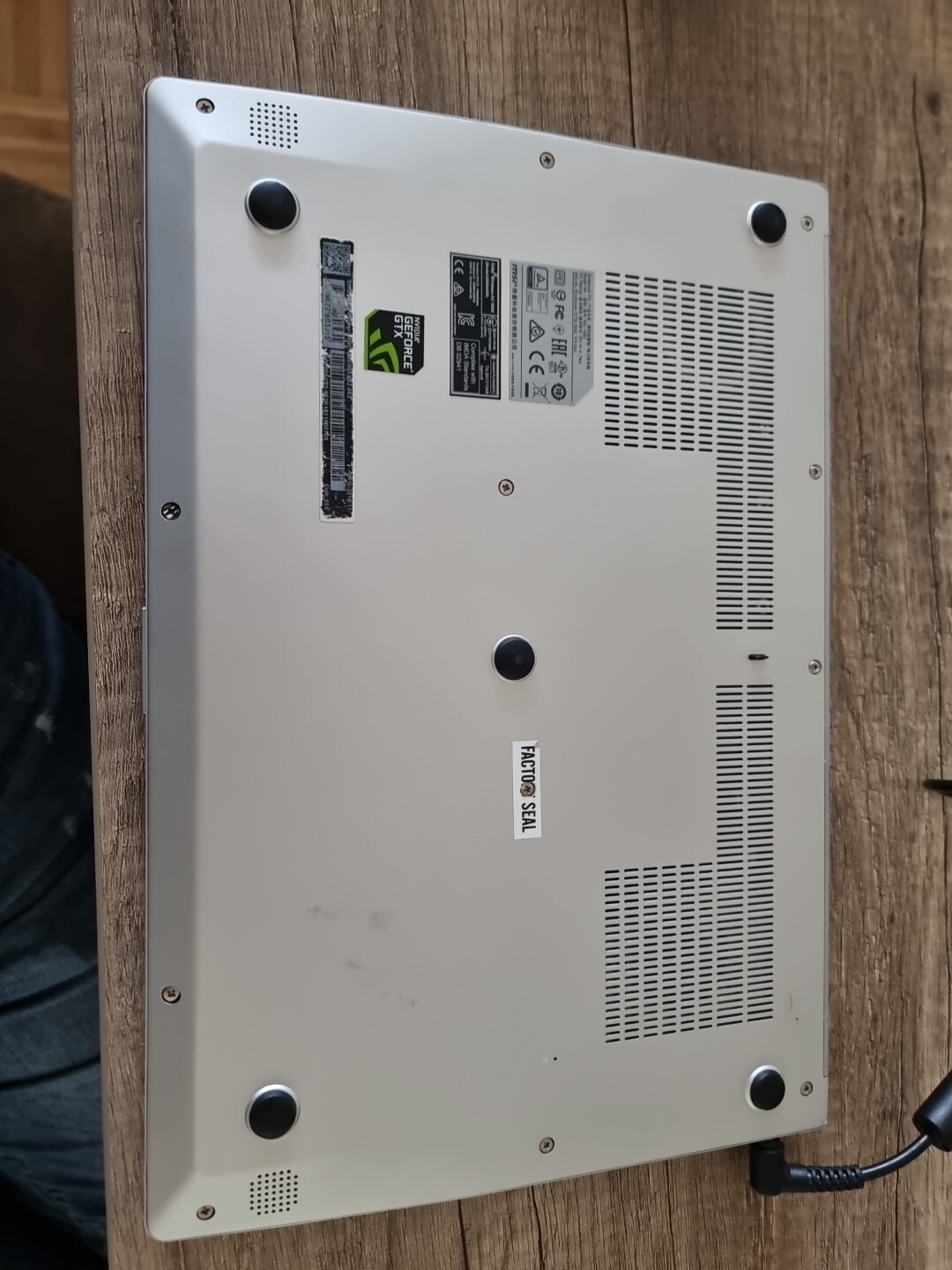 Power4Laptops Netzteil Für MSI Prestige PS42 8RC Modern – 19V, 4.74A, Mit Passendem Stecker