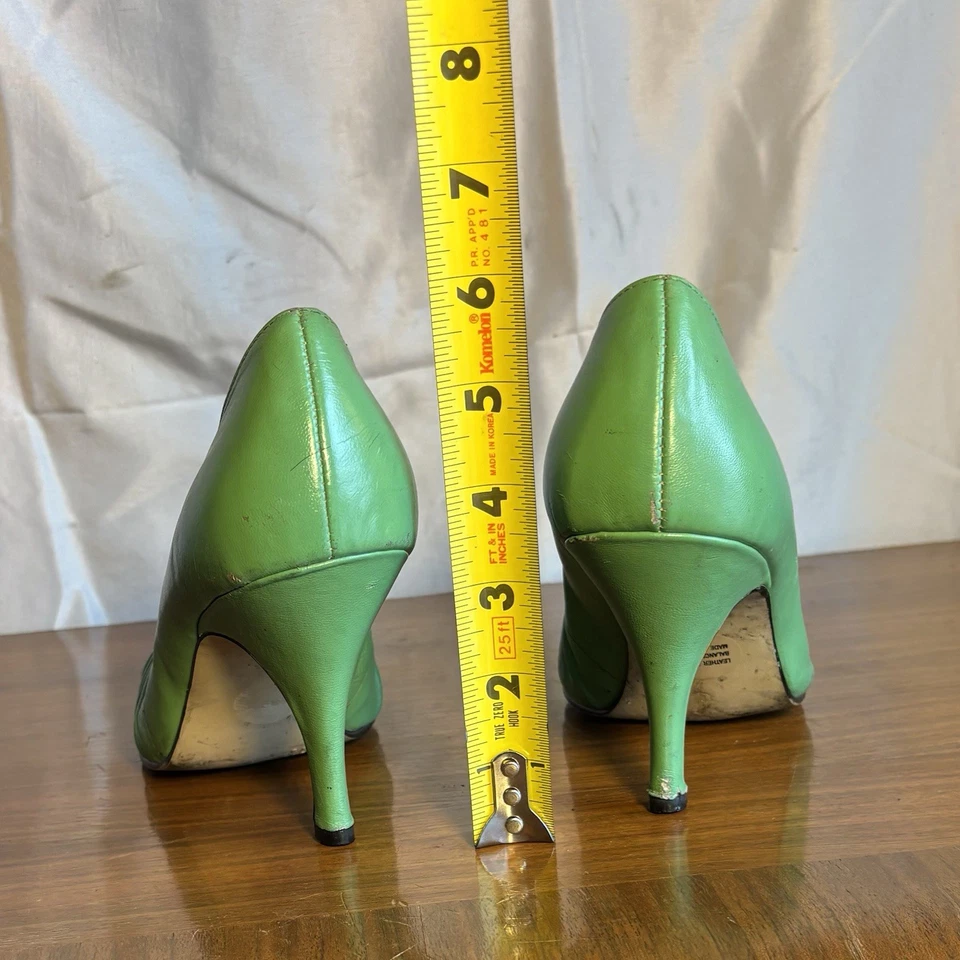 Zapatos de tacón alto vintage Seychelles de cuero verde con volantes para mujer 7,5 Foto 4 de 4