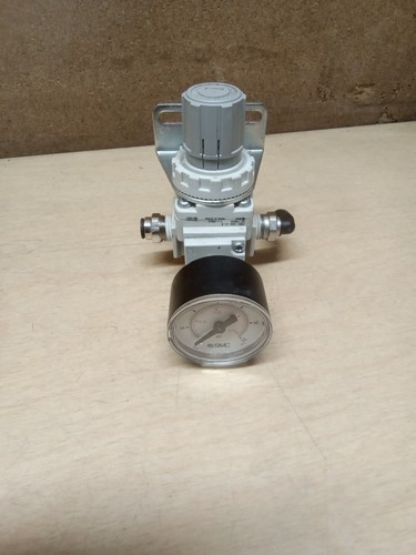 SMC AR20-N02-Z-B Pnumatic Air Regulator
