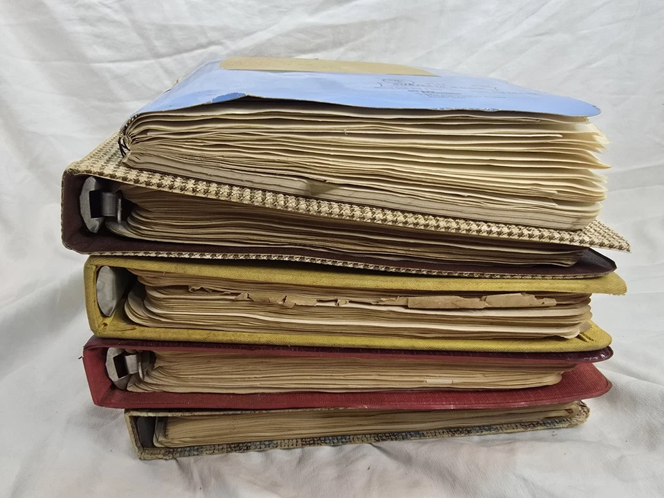 Libros de colección privada de estampillas mundiales masivas más primeros números en álbumes 1000+++ Foto 3 de 4