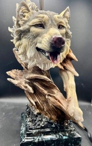 HTF Grey Wolf Red Pink Tongue Nose 3D Carved Sculpted Statue on base Table Lamp