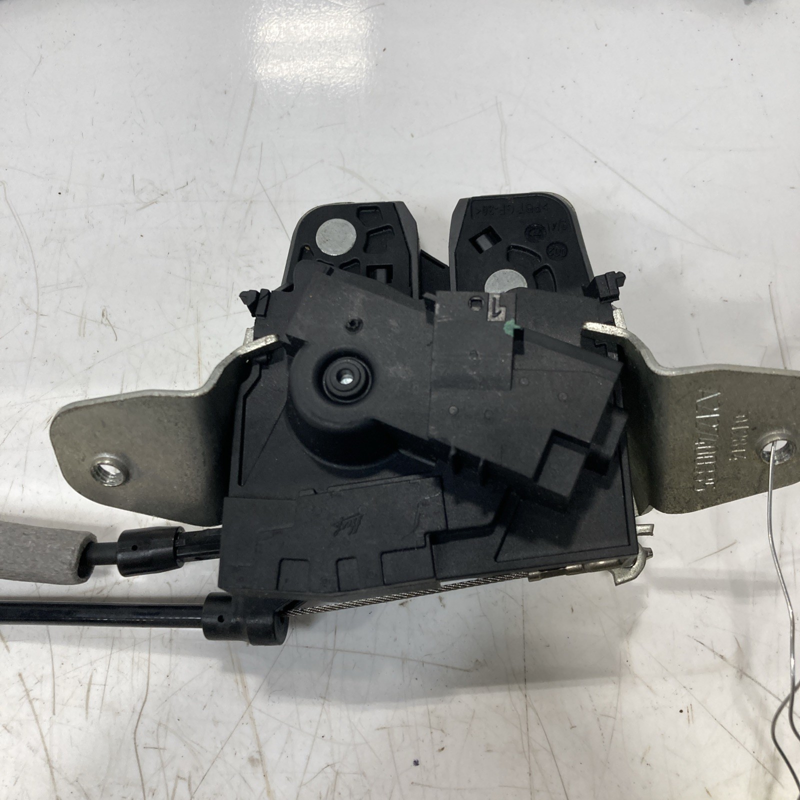 2012-2020 Tesla Model S Liftgate Trunk Lid Cinch Lock Latch Actuator w/ Cable