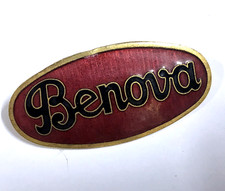 petite plaque Benova émaillée identification automobile de bord