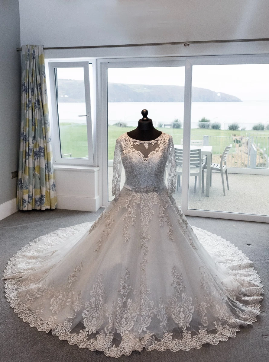 Second hand Wedding Dress Ronald Joyce eBay