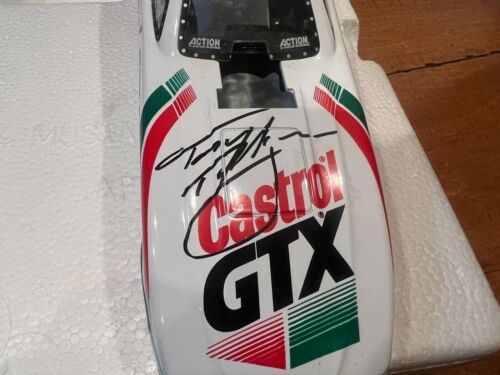 1/24 Action Racing John Force 1997 Castrol GTX Mustang Funny Car DUAL SIGNED - Picture 4 of 7