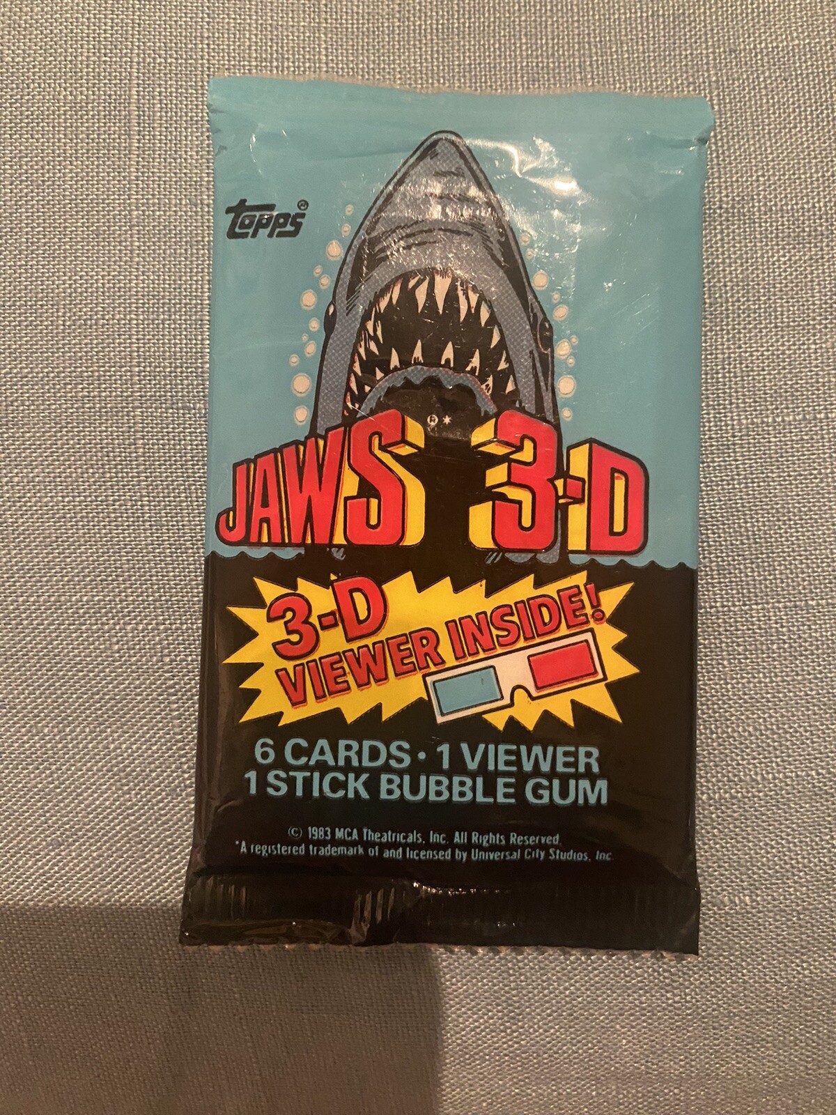 TOPPS 1983 JAWS 3D 3D TRADING CARDS & BUBBLEGUM FULL BOX