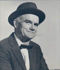 Bob Sweeney Formal Wear Portrait With Bow Tie Fedora Historic Vintage Photo 7x9