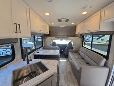 2026 Thor Motor Coach Geneva 28VZ Chevy