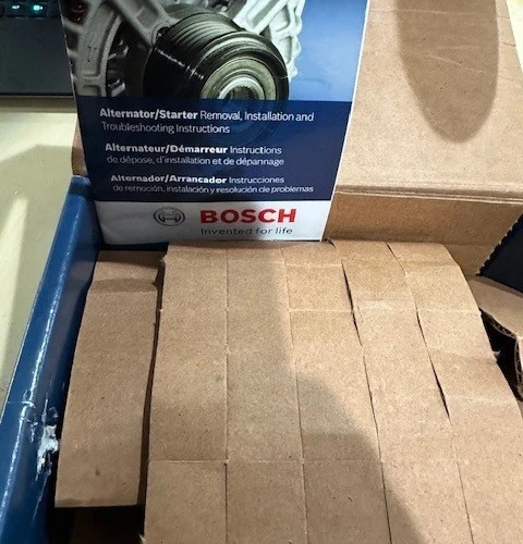 Alternador Bosch AL6457X para modelos seleccionados Dodge / Jeep / Chrysler 2,0 L 2,4 L Foto 4 de 4