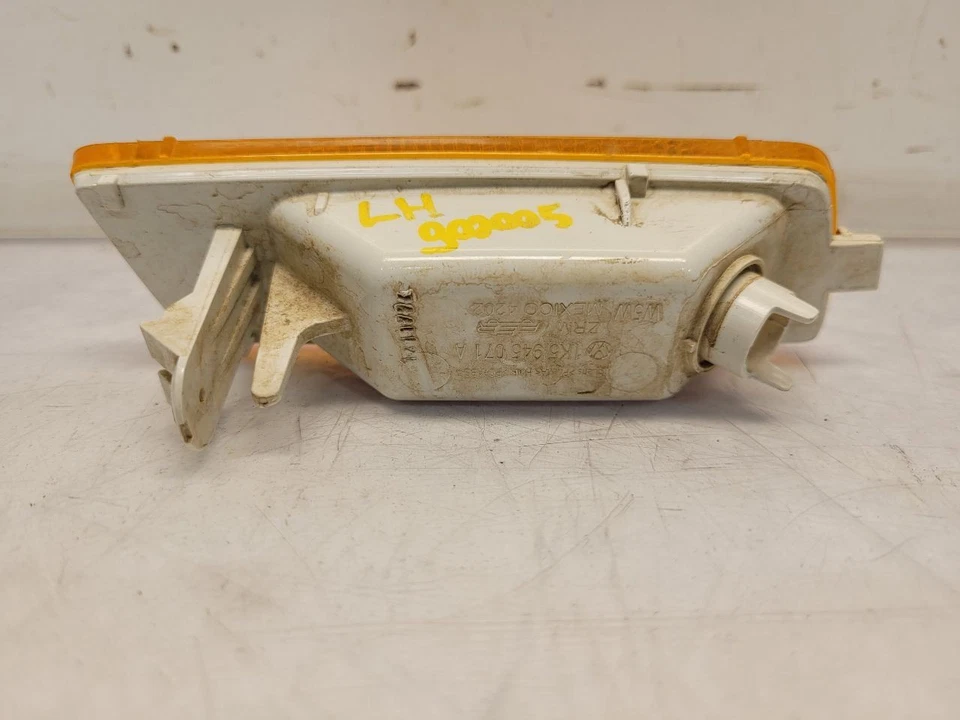 Volkswagen Jetta 2010 (sedán) conductor marcador lateral izquierdo  Foto 2 de 2