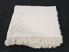 Vintage Bates Hobnail Bedspread George Washington’s Choice Floral Fringe 92x108