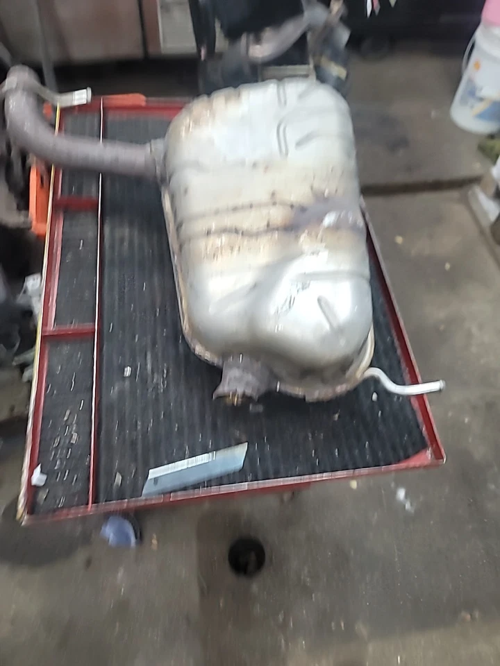 2015 Volkswagen Jetta Muffler OEM (##53) - Image 2 of 4