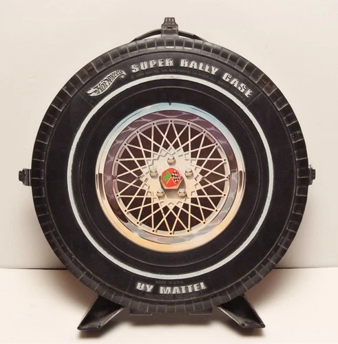 M10 Vintage 29 Mattel Hot Wheels Blackwalls with Wheel Case