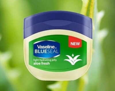 head shoulder shampoo aloe vera Head & Shoulders DermaXPro Anti-Dandruff Shampoo: Soothing Aloe Vera for  Dry, Itchy Scalp Relief main image 1