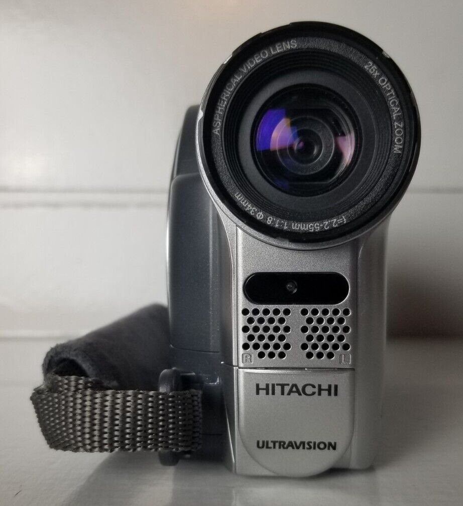 Hitachi DZ-BX35A DVD Camcorder Widescreen Cinema Res w/ 25x Hitachi DZ-BX35A DVD Camcorder Widescreen Cinema Res w/ 25x