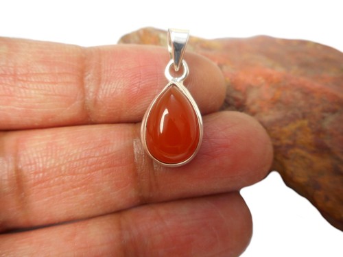 Small Orange Teardrop CARNELIAN Sterling Silver 925 Gemstone Pendant - Picture 3 of 6