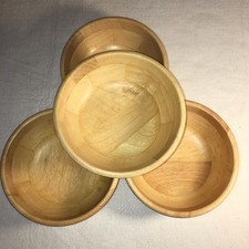 Set Of 4 Wooden Salad Bowls Round Blonde color 7 Wide