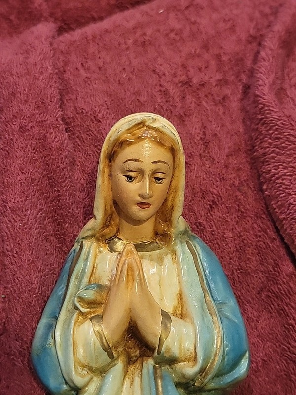 Vintage Chalk ware Nativity Figurine Mary Kneeling, 8" Tall 12inch scale