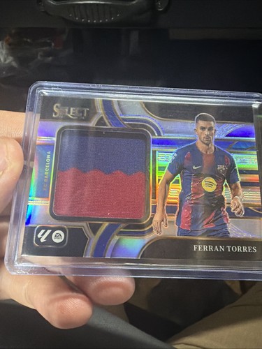 2025-26 Panini Select La Liga - Jumbo Swatches Ferran Torres #JS-FT (MEM)