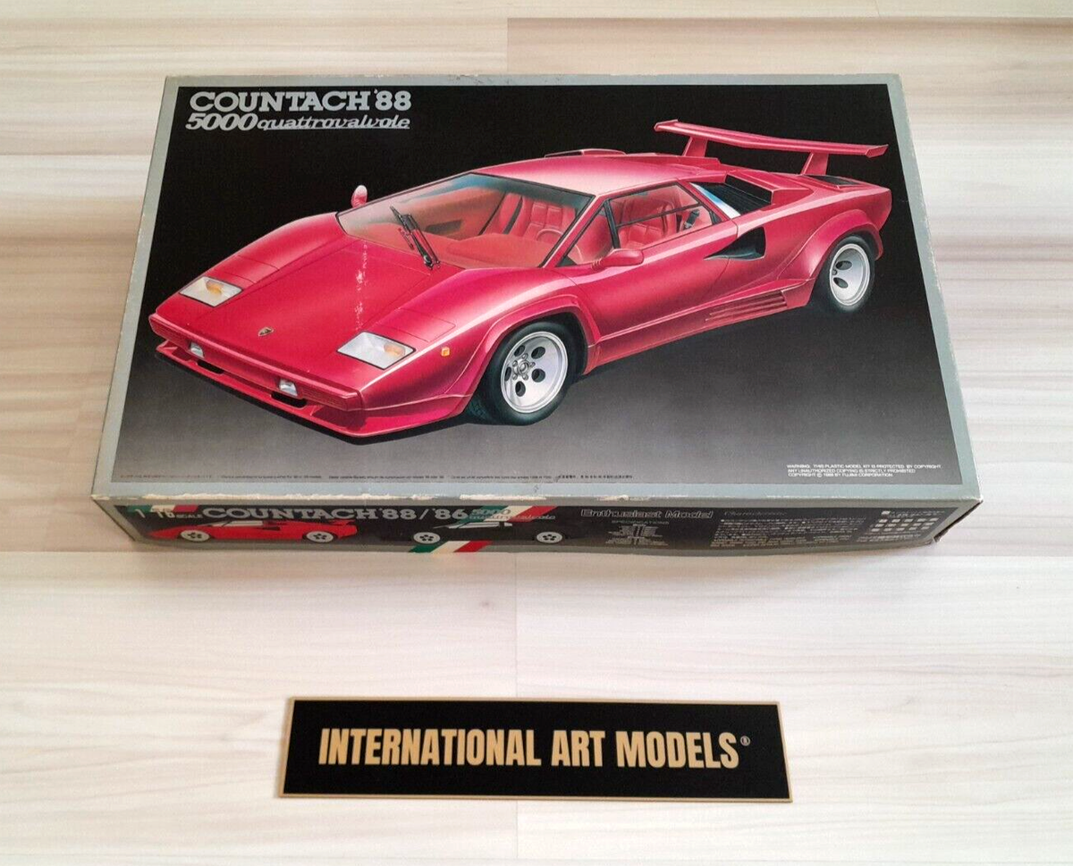 Lamborghini Countach '88 5000 quattrovalvole in 1:16 scale