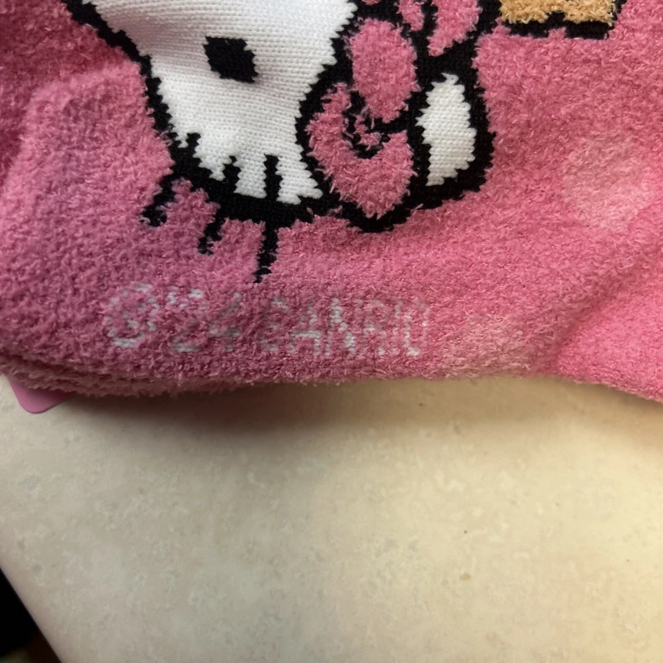 Nuevo Sanrio Hello Kitty Rosa Difuso Acogedor Calcetines Paquete de 2 Talla 4-10 Arcos Melodía Corazón Foto 4 de 4