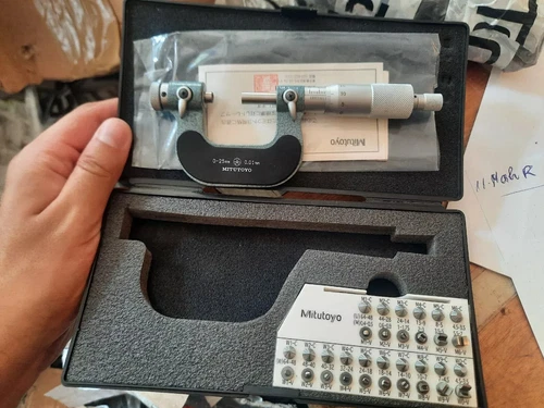 new mitutoyo screw thread micrometer 0-25mm full set , 126-125 with invoice