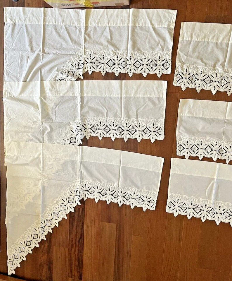 Cortinas Country At The Red Lion Inn Crema Ojales Borde Lote de 8 Cenefas Swag Foto 2 de 4