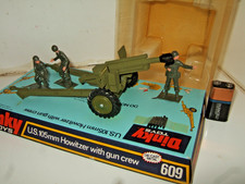 Rare Vintage Dinky 609 US 105mm Howitzer & 3 Man Gun Crew in flawed Blister .