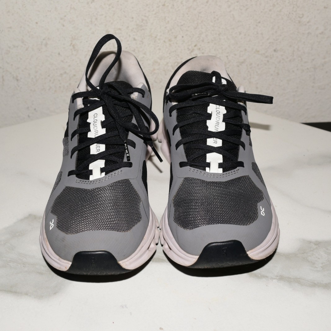 On Running Cloudrunner Eclipse/Black Women US 9 /… - image 3