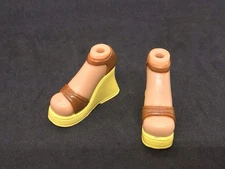 Bratz 2001 Strut It Yasmin 1st Edition Yellow & Brown Wedge Sandals