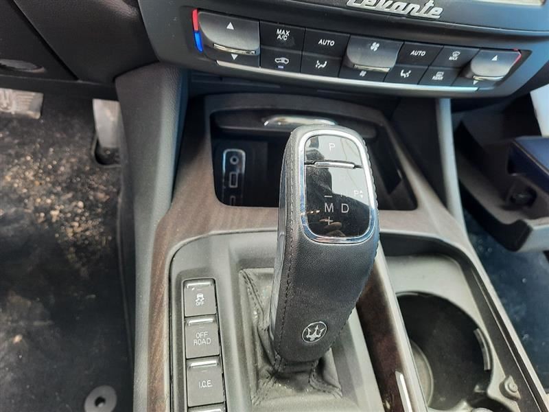 19 2019 MASERATI LEVANTE 3.0L DRIVER LEFT ENGINE AIR CLEANER AIR INTAKE 