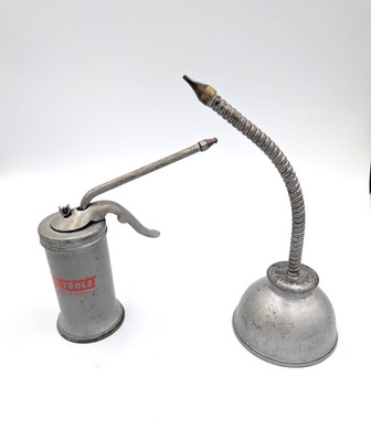 Set of 2 Vtg Eagle Made in USA Oilers - 1 Gravity Drip & 1 Fleet Pump - Working