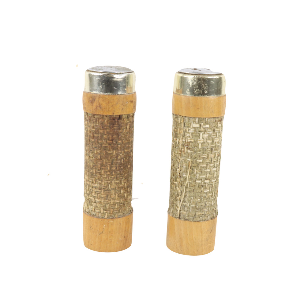 Salt & Pepper Shaker - Thumbnail 2