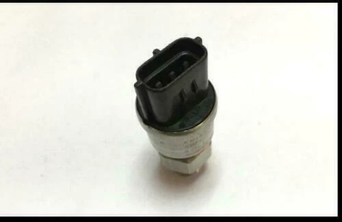 1Pcs New KM15-P04 Flame Low Pressure Sensor for Sumitomo SH200A5 SH350A5 - Image 3 of 3