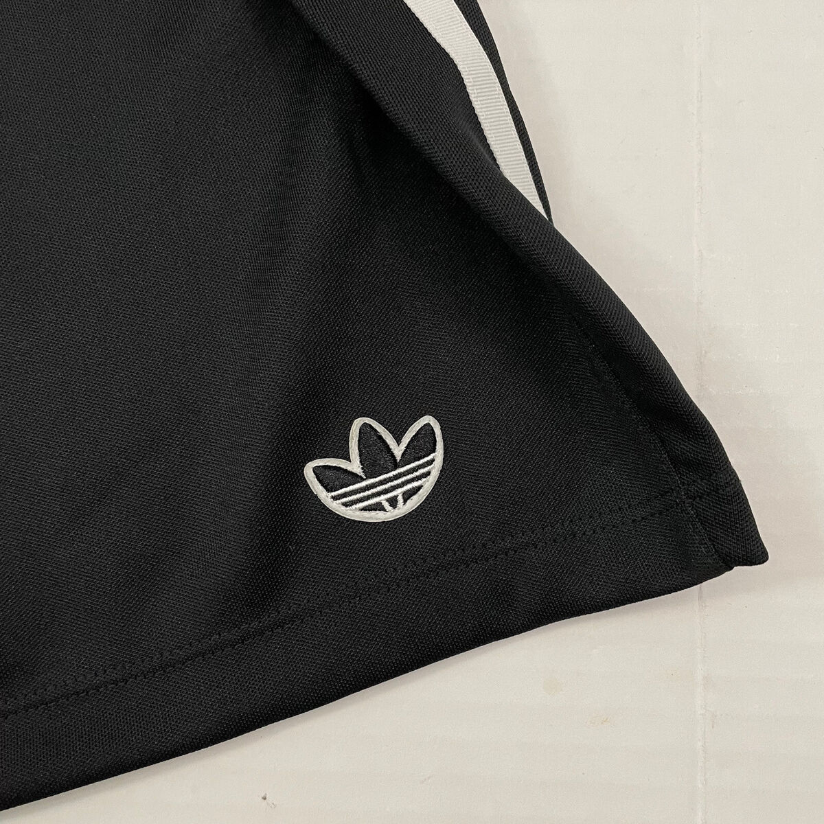 Womens Size XS Adidas Originals Long Wrap Around Belted Womens Size XS Adidas Originals Long Wrap Around Belted