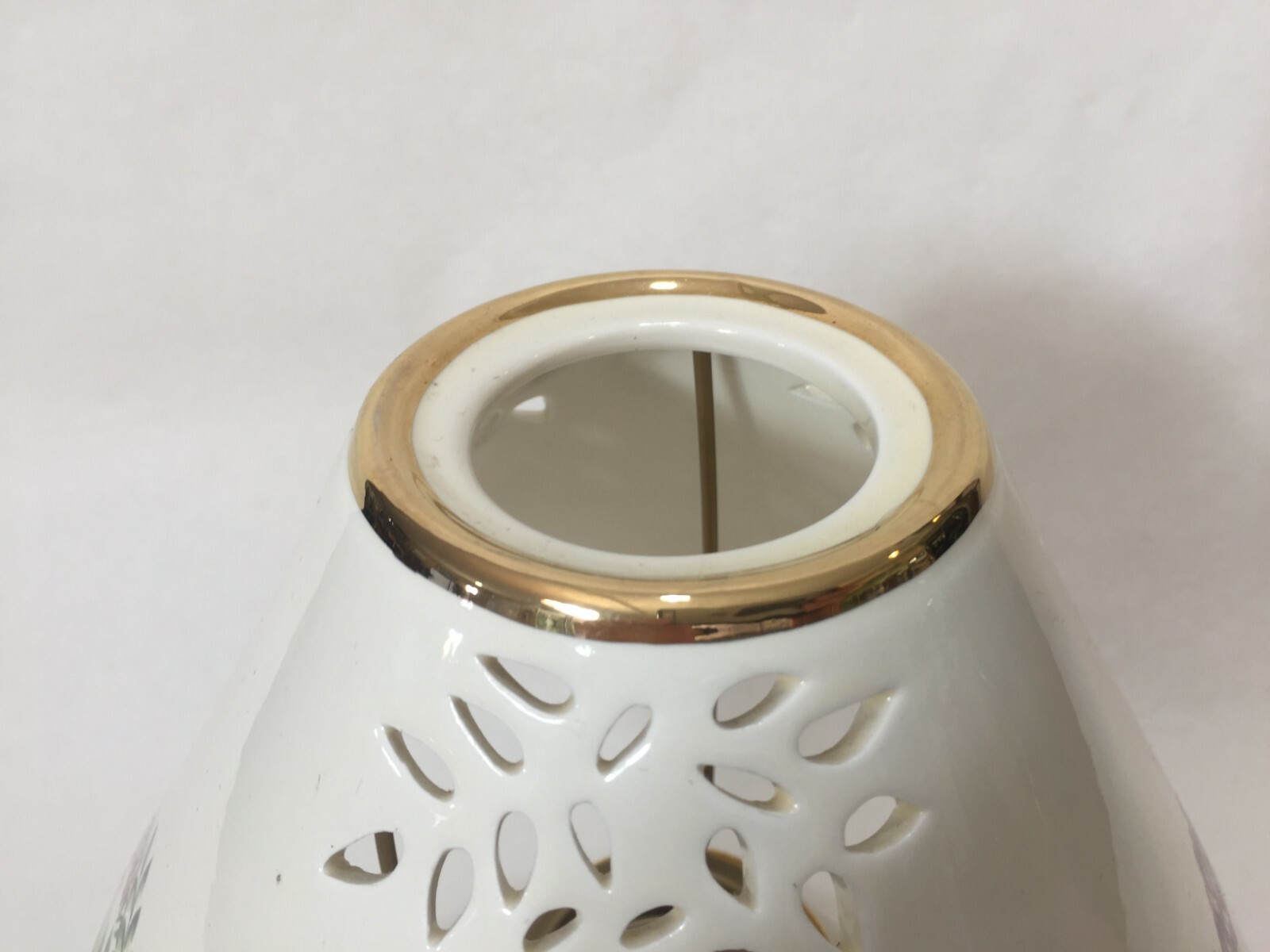 Lenox Holiday Lamp Shaped Candle Holder with Shade, 10" Tall x 8